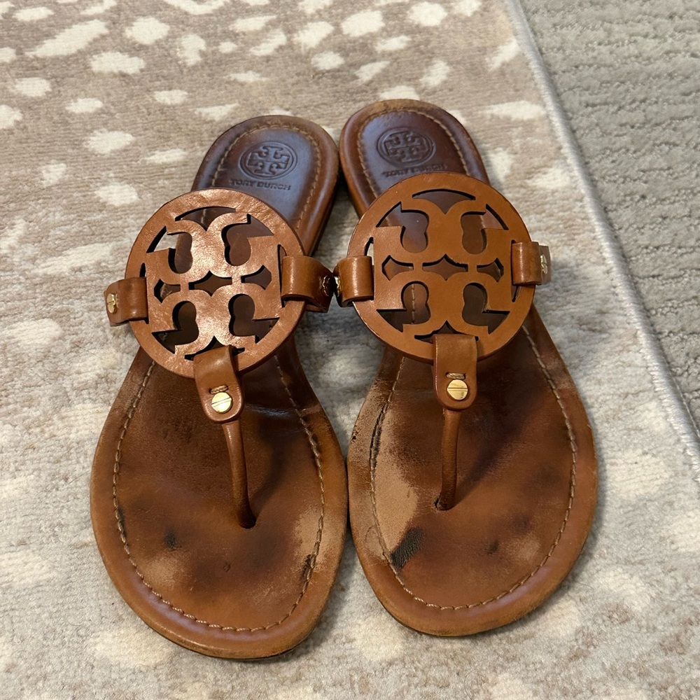 TORY BURCH WOMENS BROWN LEATHER MILLER SANDALS, size 10.